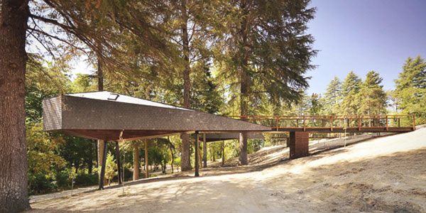 Pedras Salgadas the snake house
